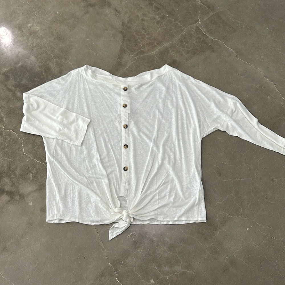 Umgee White Button-Front Tie Hem Top